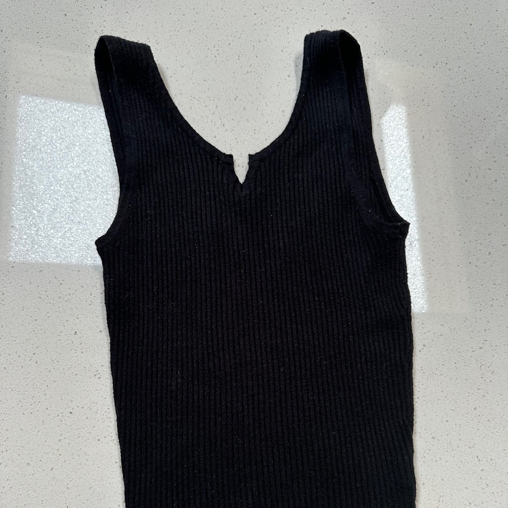 Ribbed Tank